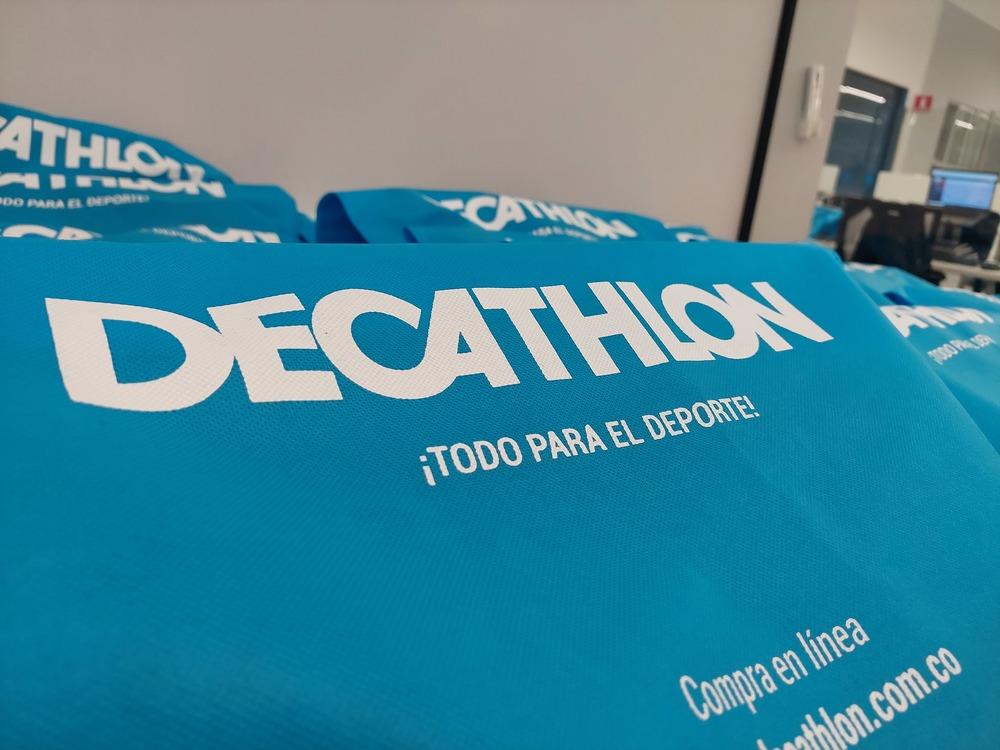La marca cuenta con puntos de venta en Bogotá, Barranquilla, Medellín, Envigado, Bello, Cali, Bucaramanga, Pereira y Manizales. 